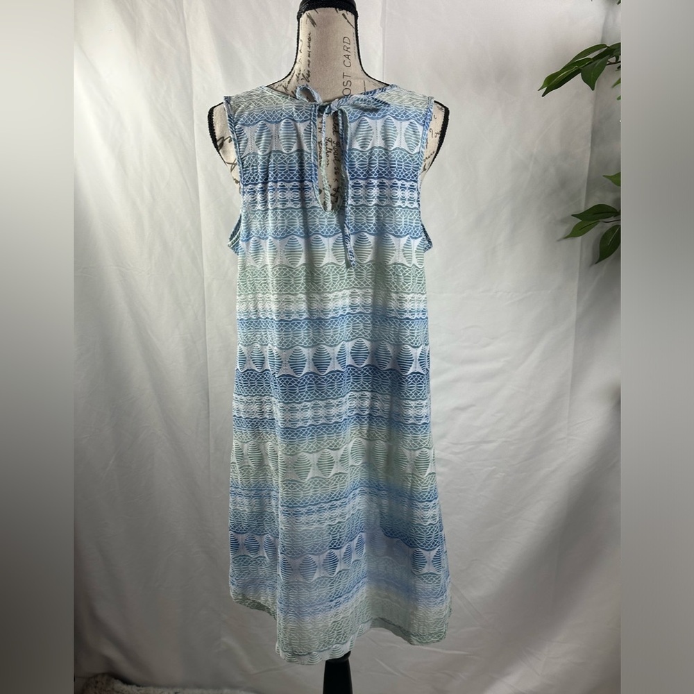 Blue Swim Coverup with Elegant Design🌴☀️ - Picture 8 of 12